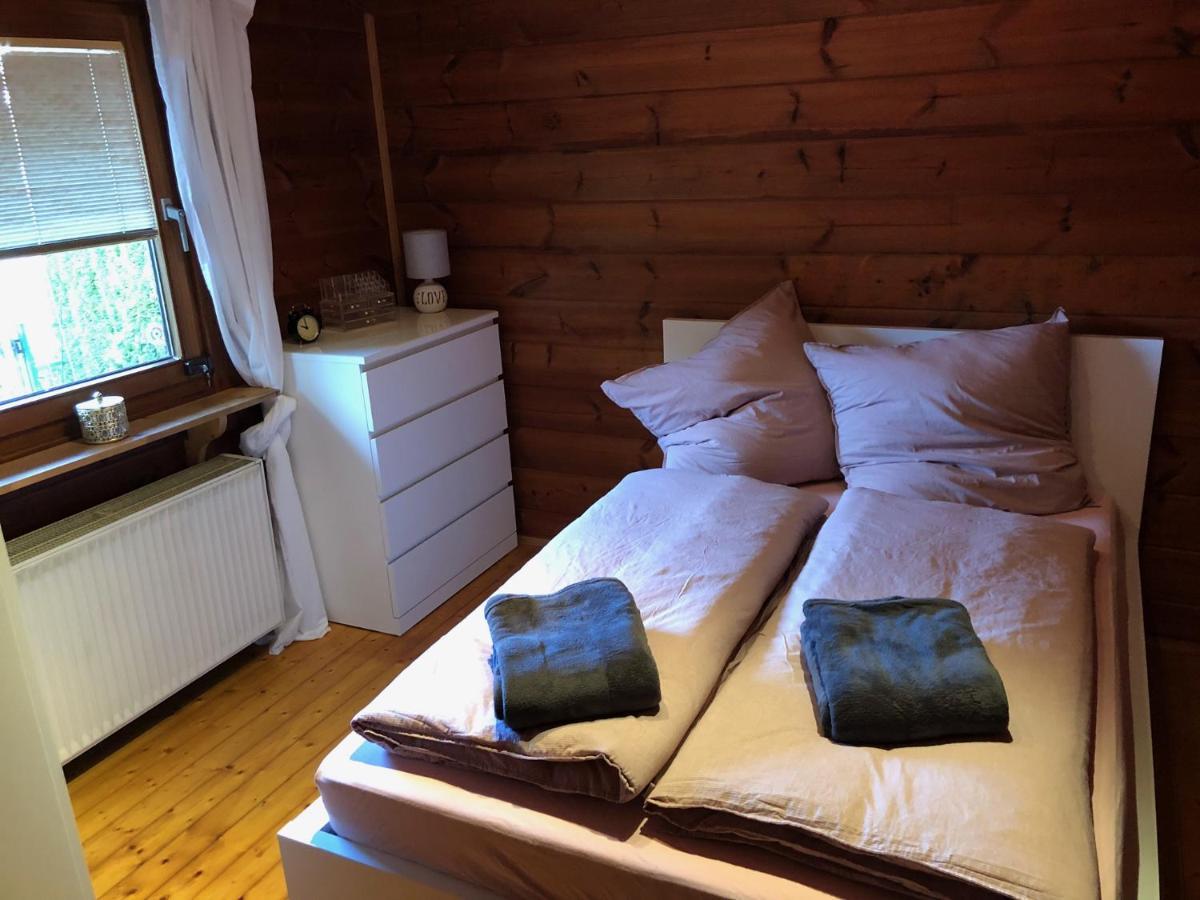 Gemuetliches Holzhaus In Idyllischer Lage Ruppichteroth Bagian luar foto